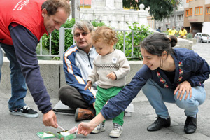 Die angebliche Aktion am Siebenbrunnenplatz: Die Stadt Wien soll hier die Spenden an die Bettler verdoppelt haben. Die angebliche Aktion am Siebenbrunnenplatz: Die Stadt Wien soll hier die Spenden an die Bettler verdoppelt haben.