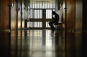 Endstation Jugendgefängnis (hier in Gerasdorf). Vor allem in
Metropolen sind kriminelle Jugendliche ein Problem. Eine
Justizministerkonferenz des Europarats in Wien widmete sich diesem
Thema. Endstation Jugendgefängnis (hier in Gerasdorf). Vor allem in
Metropolen sind kriminelle Jugendliche ein Problem. Eine
Justizministerkonferenz des Europarats in Wien widmete sich diesem
Thema.
