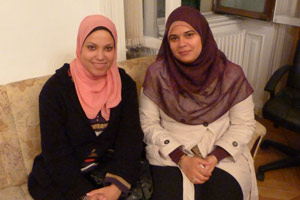 Journalistinnen der Revolution: Passant Mahmoud (links) und Iman Nabil (rechts) vom Rassd News Network. Journalistinnen der Revolution: Passant Mahmoud (links) und Iman Nabil (rechts) vom Rassd News Network.