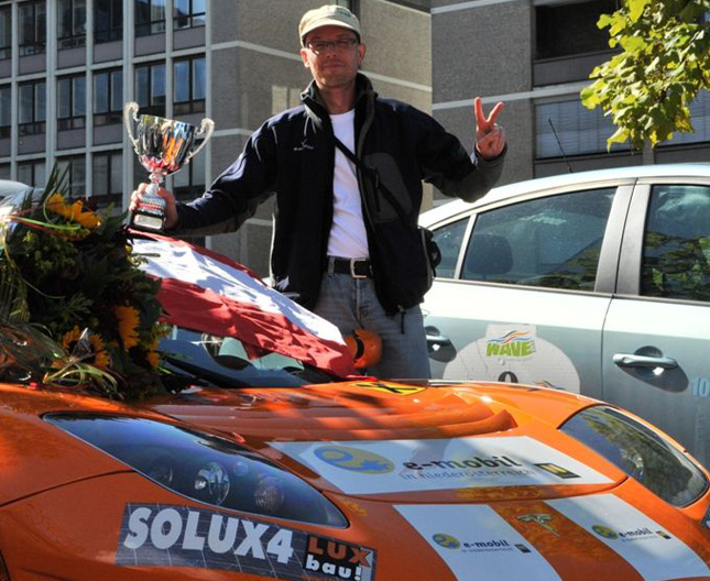 Orange für Rot-weiß-Rot: So sehen Sieger aus.
