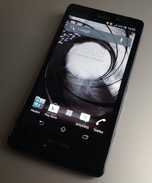 Sonys Android-Flaggschiff Xperia T misst 129,4 x 67,3 x 9,35-10,45 mm und wiegt 139 Gramm.