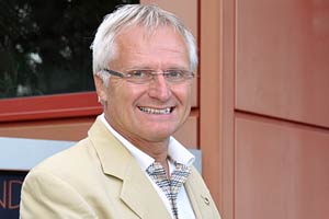 Albert Kern ist Präsident des Bundesfeuerwehrverbands und des steirischen Landesverbands. Albert Kern ist Präsident des Bundesfeuerwehrverbands und des steirischen Landesverbands.