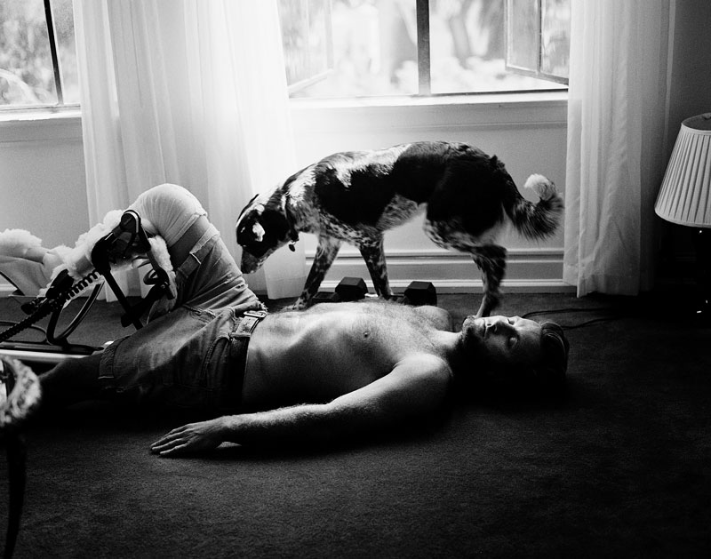 Schauspieler Scott Caan mit seinem Lieblingshund "Dot". 