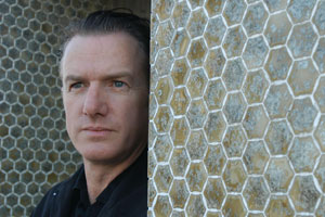 Schwarzer Humor, dunkles Tuch. Mick Harvey ... Schwarzer Humor, dunkles Tuch. Mick Harvey ... 