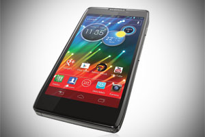 Motorola Razr HD: leichte Android-Anpassungen als Kompromiss für Mobilfunker. Motorola Razr HD: leichte Android-Anpassungen als Kompromiss für Mobilfunker.
