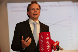 Andreas Bierwirth will die Marke stärken - und lobt den Stellenwert des Vorgängers max.mobil. Andreas Bierwirth will die Marke stärken - und lobt den Stellenwert des Vorgängers max.mobil.