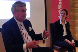 Harald R. Preyer, CEO Eucusa, und Romana Gabriel, Personalmanagement und -Entwicklung am Konventhospital der Barmherzigen Brüder in Linz, waren zu Gast beim HR-Circle.