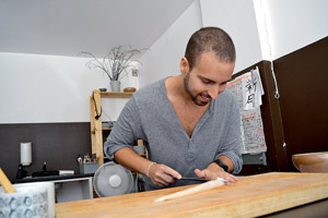 Seruda bei der Arbeit.