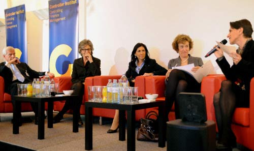 Mit Krisen umgehen lernen: (von links) Klaus Liebscher (Fimbag), Cecily Corti (VinziRast), Danielle Spera (Jüdisches Museum), Barbara Heitger (Heitger Consulting) und Karin Bauer (STANDARD).