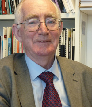 Anthony Atkinson: Wir wissen nach Jahrzehnten von Umstellungen der Pensionssysteme, dass die private Vorsorge nicht zufriedenstellend funktioniert. Anthony Atkinson: Wir wissen nach Jahrzehnten von Umstellungen der Pensionssysteme, dass die private Vorsorge nicht zufriedenstellend funktioniert.