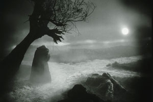 Filmstill aus "Faust - eine deutsche Volkssage" (1926) von Friedrich Wilhelm Murnau.