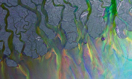Das Ganges-Delta auf einer Aufnahme des Esa-Umweltsatelliten Envisat. Weiße Flecken, die es noch zu vermessen gibt, werden weniger.
