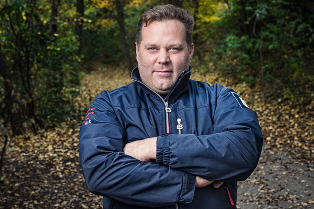 Alex "Ich setz mich drauf und heb das Vorderrad" Jirsa.