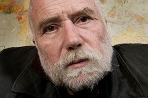 Die Ruhe vor dem Sturm: Der expressive Saxofonist Peter Brötzmann. Die Ruhe vor dem Sturm: Der expressive Saxofonist Peter Brötzmann.