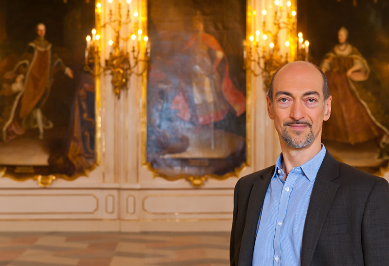 "Glucks Radikalität hat mich inspiriert." Dirigent Alessandro De 
Marchi.