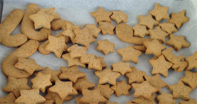 Kekse werden großteils selbst gebacken. Kekse werden großteils selbst gebacken.