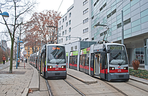 Die Züge der Linien 25 drehten am Freitag eine Proberunde in Floridsdorf. Die Züge der Linien 25 drehten am Freitag eine Proberunde in Floridsdorf.