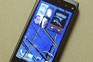 Eine frühe Version von Jollas "Sailfish OS" auf einem Nokia N950 - später soll dies auf eigener, neuer Hardware laufen. Eine frühe Version von Jollas "Sailfish OS" auf einem Nokia N950 - später soll dies auf eigener, neuer Hardware laufen.