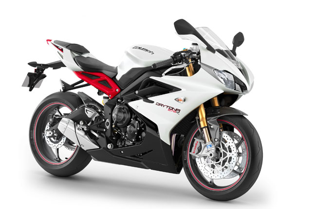 Wie die Daytona 675 profitiert auch die R-Version von einem überarbeiteten Fahrwerk.