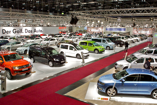 In den Messehallen ist in Sachen Vienna Autoshow angerichtet.