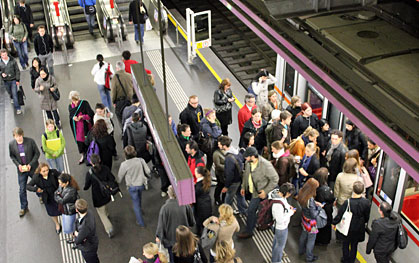 Das verbilligte Jahresticket war ein starker Anreiz für mehr Öffi-Fahrten, sagen die Wiener Linien.