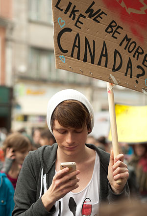 Kanadische Verhältnisse - das wünscht sich ein Demonstrant in Dublin, Irland beim "March for Choice" im Herbst 2012. Kanadische Verhältnisse - das wünscht sich ein Demonstrant in Dublin, Irland beim "March for Choice" im Herbst 2012.