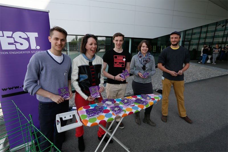 Image: http://images.derstandard.at/t/E800/2015/05/11/fest.jpg