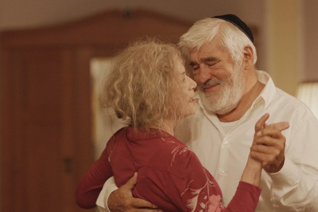 http://images.derstandard.at/t/M625/Movies/2014/19440/151103132333203_585_aufm06.jpg http://images.derstandard.at/t/M625/Movies/2014/19440/151103132333203_585_aufm06.jpg