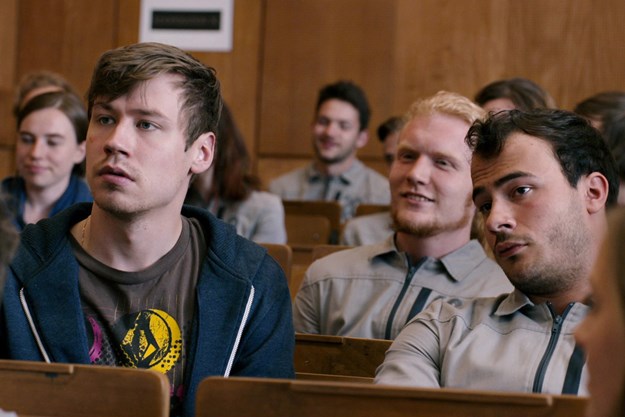 http://images.derstandard.at/t/M625/Movies/2015/21623/151103122015514_50_aufm05.jpg http://images.derstandard.at/t/M625/Movies/2015/21623/151103122015514_50_aufm05.jpg