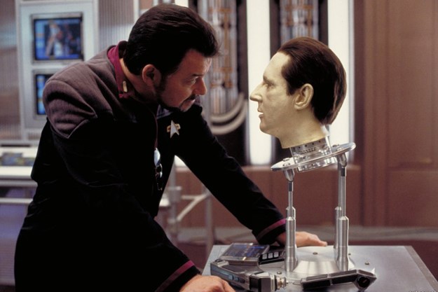 http://images.derstandard.at/t/M625/movies/2002/3442/160715223111956_10_star-trek-nemesis_aufm03.jpg http://images.derstandard.at/t/M625/movies/2002/3442/160715223111956_10_star-trek-nemesis_aufm03.jpg