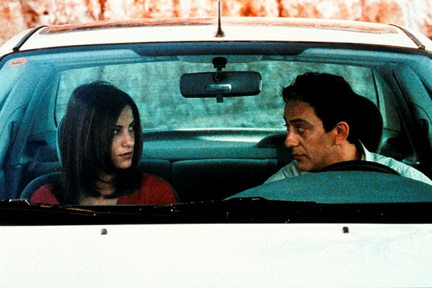 http://images.derstandard.at/t/M625/movies/2002/4145/160822224052705_7_goettliche-intervention-eine-chronik-von-liebe-und-schmerz_aufm02.jpg http://images.derstandard.at/t/M625/movies/2002/4145/160822224052705_7_goettliche-intervention-eine-chronik-von-liebe-und-schmerz_aufm02.jpg