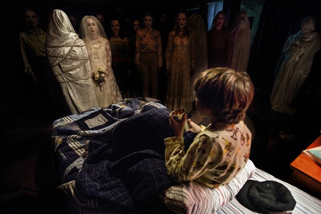 http://images.derstandard.at/t/M625/movies/2013/18262/160803223134806_8_insidious-chapter-2_aufm04.jpg http://images.derstandard.at/t/M625/movies/2013/18262/160803223134806_8_insidious-chapter-2_aufm04.jpg
