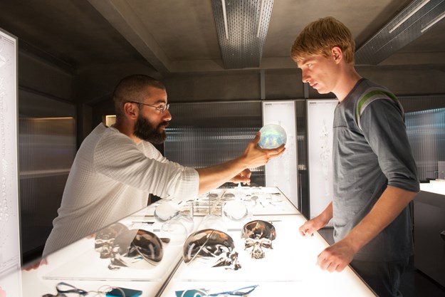 http://images.derstandard.at/t/M625/movies/2015/20092/160803223130135_8_ex-machina_aufm02.jpg http://images.derstandard.at/t/M625/movies/2015/20092/160803223130135_8_ex-machina_aufm02.jpg