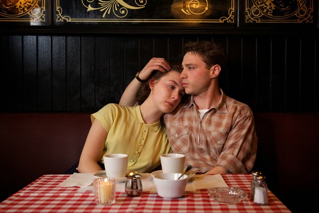 http://images.derstandard.at/t/M625/movies/2015/21094/170315223100078_15_brooklyn-eine-liebe-zwischen-zwei-welten_aufm04.jpg http://images.derstandard.at/t/M625/movies/2015/21094/170315223100078_15_brooklyn-eine-liebe-zwischen-zwei-welten_aufm04.jpg