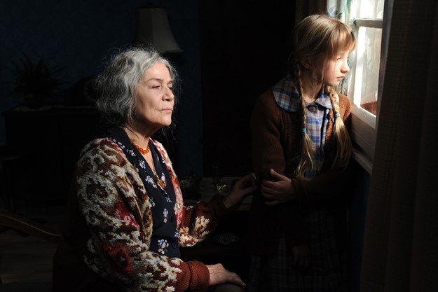 http://images.derstandard.at/t/M625/movies/2015/21163/160426223156401_8_hannas-schlafende-hunde_aufm02.jpg http://images.derstandard.at/t/M625/movies/2015/21163/160426223156401_8_hannas-schlafende-hunde_aufm02.jpg