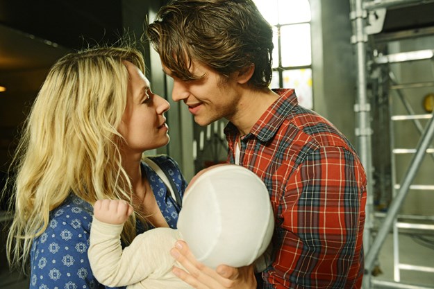 http://images.derstandard.at/t/M625/movies/2015/22259/160113114235469_7_wie-auf-erden_aufm02.jpg http://images.derstandard.at/t/M625/movies/2015/22259/160113114235469_7_wie-auf-erden_aufm02.jpg