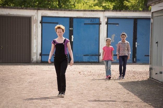 http://images.derstandard.at/t/M625/movies/2016/23158/160502223050088_8_ente-gut-maedchen-allein-zu-haus_aufm03.jpg http://images.derstandard.at/t/M625/movies/2016/23158/160502223050088_8_ente-gut-maedchen-allein-zu-haus_aufm03.jpg