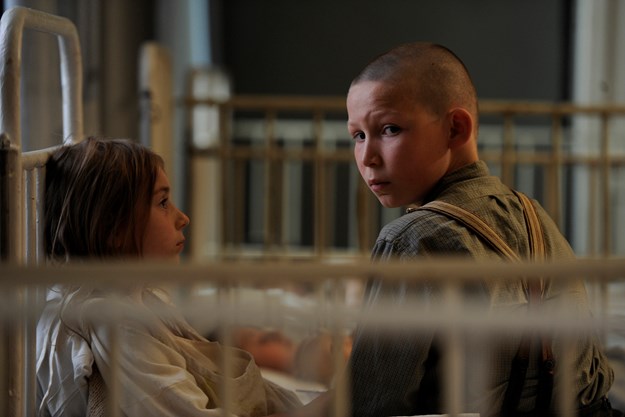http://images.derstandard.at/t/M625/movies/2016/23211/161010223153206_8_nebel-im-august_aufm03.jpg http://images.derstandard.at/t/M625/movies/2016/23211/161010223153206_8_nebel-im-august_aufm03.jpg