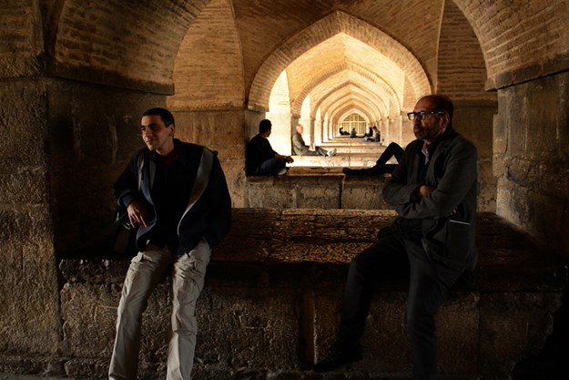 http://images.derstandard.at/t/M625/movies/2016/23391/160823223312014_8_rote-rueben-in-teheran_aufm03.jpg http://images.derstandard.at/t/M625/movies/2016/23391/160823223312014_8_rote-rueben-in-teheran_aufm03.jpg