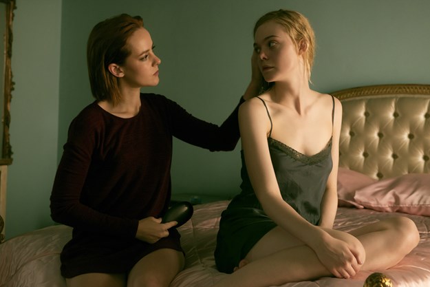 http://images.derstandard.at/t/M625/movies/2016/23576/170320223053436_9_the-neon-demon_aufm02.jpg http://images.derstandard.at/t/M625/movies/2016/23576/170320223053436_9_the-neon-demon_aufm02.jpg