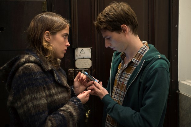 http://images.derstandard.at/t/M625/movies/2016/23615/170216223032574_9_das-unbekannte-maedchen_aufm02.jpg http://images.derstandard.at/t/M625/movies/2016/23615/170216223032574_9_das-unbekannte-maedchen_aufm02.jpg