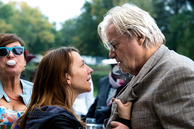 http://images.derstandard.at/t/M625/movies/2016/23827/161010223119862_8_die-welt-der-wunderlichs-liebe-muss-man-koennen_aufm02.jpg http://images.derstandard.at/t/M625/movies/2016/23827/161010223119862_8_die-welt-der-wunderlichs-liebe-muss-man-koennen_aufm02.jpg