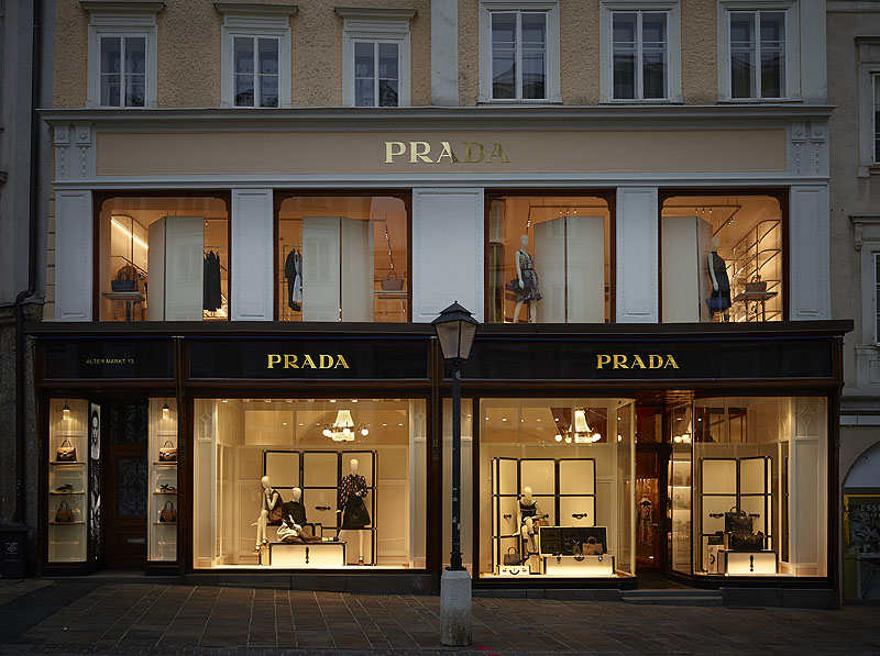 Prada eröffnet Shop in Salzburg - Mode & Kosmetik - derStandard.at