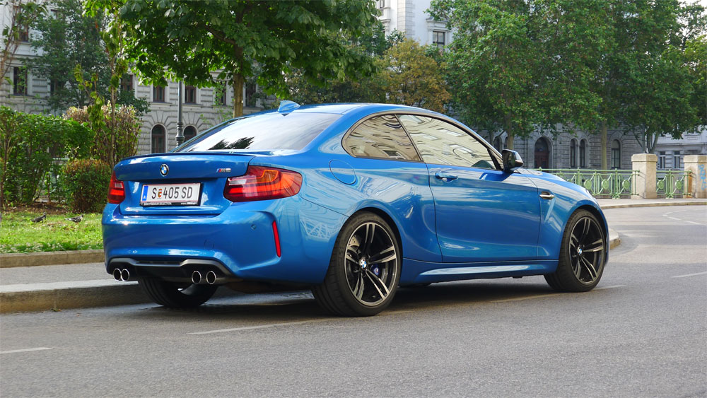  BMW  M2 Schnelles Blau als Modefarbe Auto derStandard 