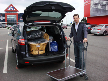 Der mit dem roten Stuhl - Auto - derStandard.at › Lifestyle