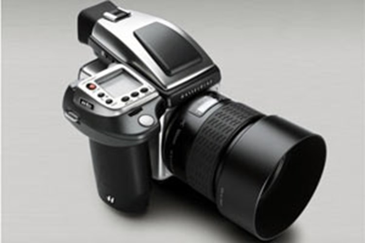 Hasselblads 40 Megapixel Kamera Aus Edelstahl Digicam Derstandard At Web