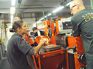 Frauen In Mannerberufen Technik Ist Die Zukunft Lehre Berufsschule Derstandard At Inland