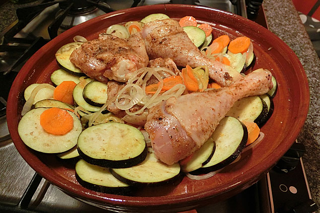 Rezept Huhn und Couscous aus der Tajine Hauptspeisen derStandard.at › Lifestyle