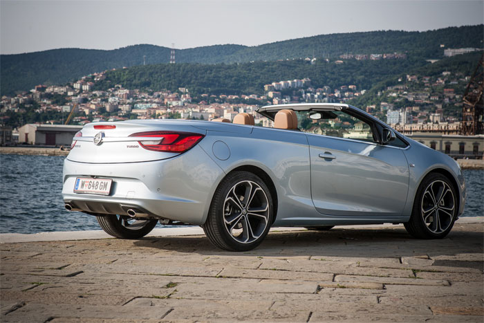 Opel Cascada Der Stoff Fur Den Kurzurlaub Auto Derstandard At Lifestyle