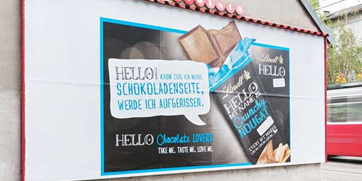 Co2 Und Lindt Plakatieren Hello Chocolate Lovers Werbung Derstandard At Etat